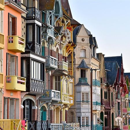Idealement Situe "Le Studio" Les Locations Isahora Sont Aussi A 2 Pas Du Chateau D'Eu, Des Falaises Du Treport, De Mers Les Bains Et Aux Portes De La Baie De Somme Eu (Seine-Maritime) Exterior foto